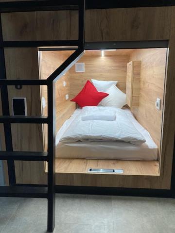 Capsule Hostel Andel Centre Spirit Prague Luaran gambar